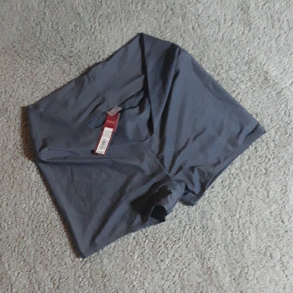Merona boyshorts bottom size L